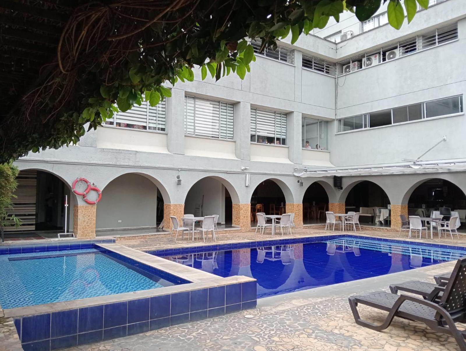 Hotel Don Gregorio Cartago Esterno foto