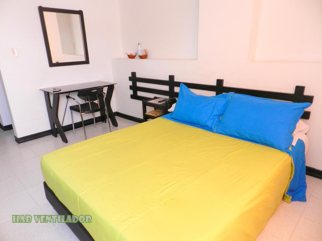 Hotel Don Gregorio Cartago Esterno foto