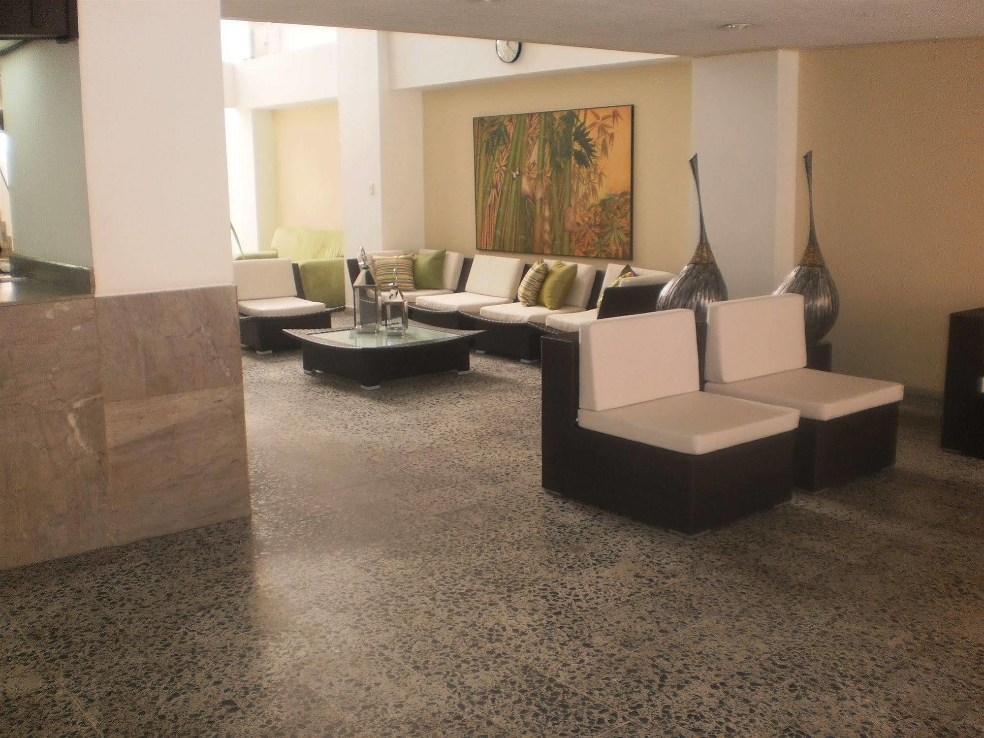 Hotel Don Gregorio Cartago Esterno foto